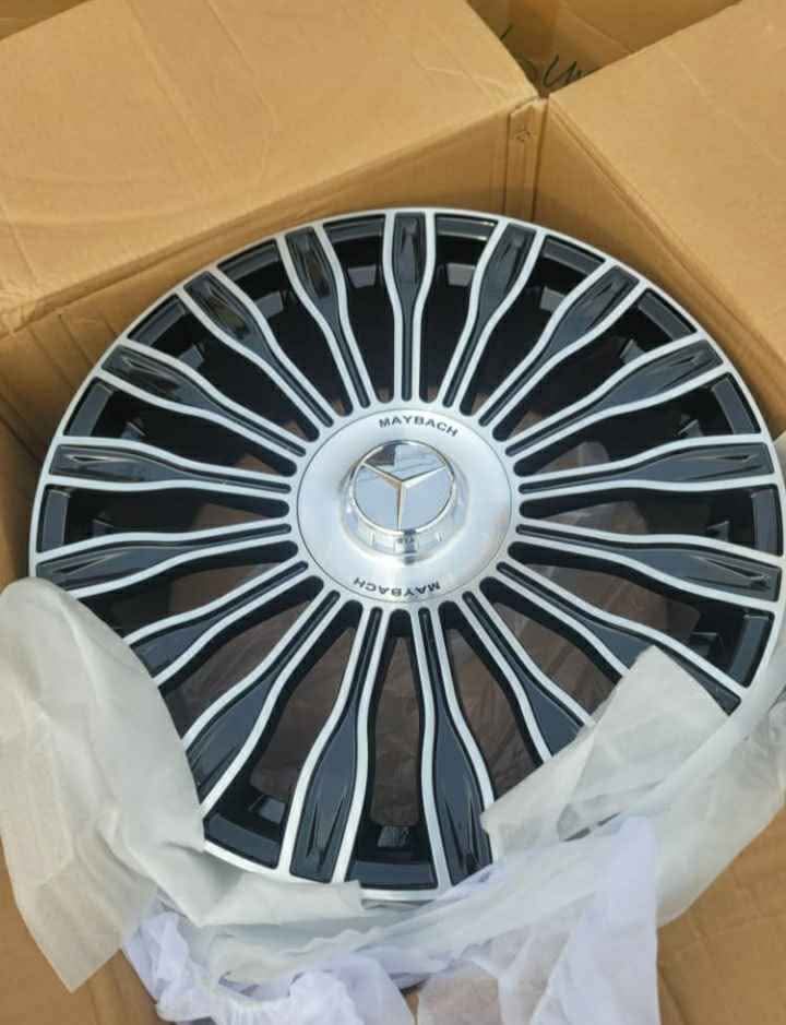 A picture of 20 inches alloy wheels