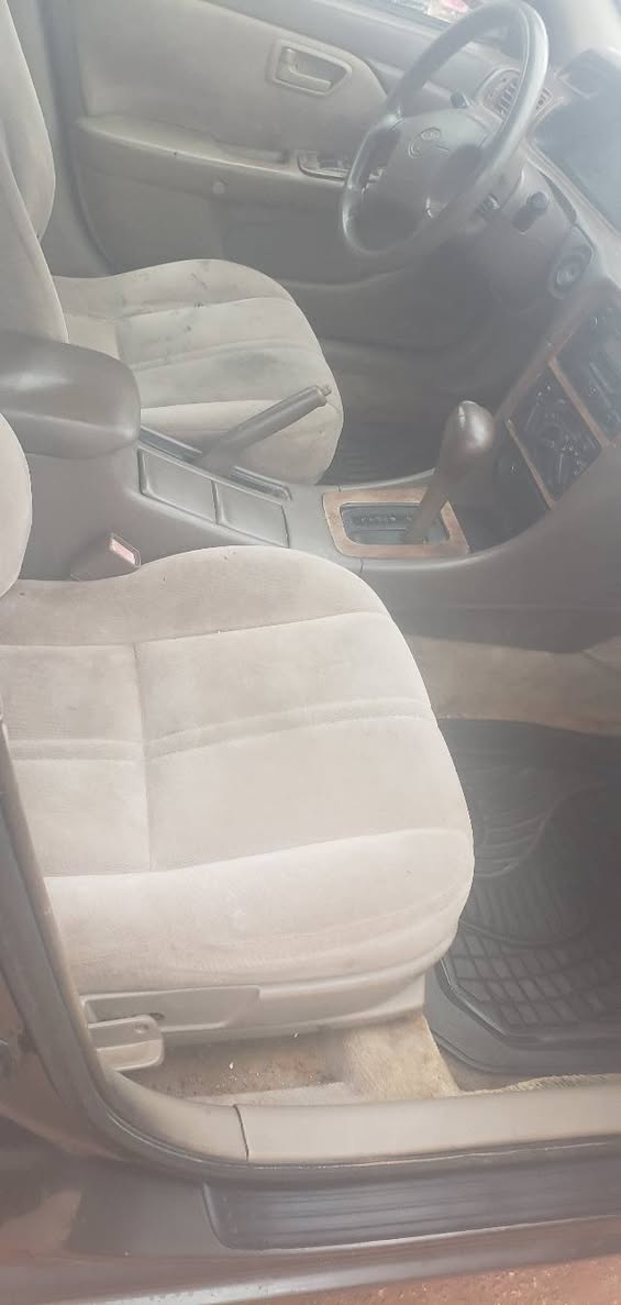 A picture of Camry 2000 08134998665