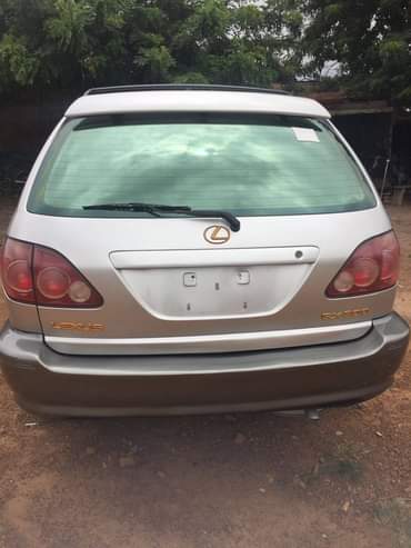 A picture of Lexus RX 300 in pristine condition going soft.. Engine perfect