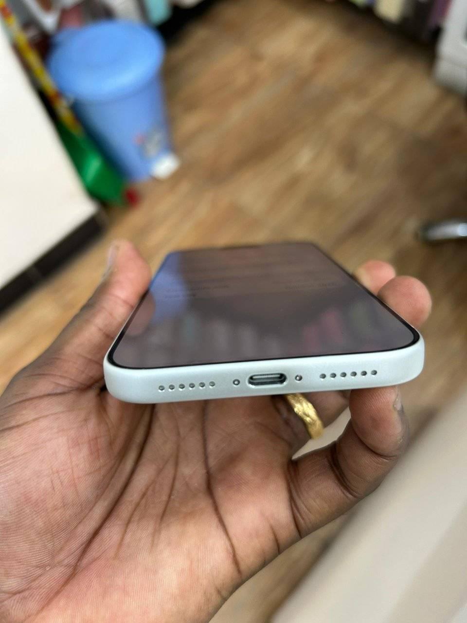 A picture of iPhone 17 PROMAX 256GB DM