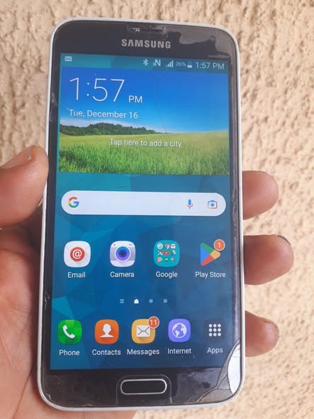 A picture of Samsung galaxy s5