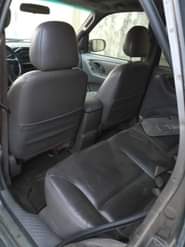 A picture of Ford escape xlt First body Engine good Gear selective Interior
