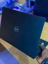 A picture of Dell latitude 5289 core i5