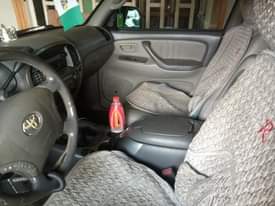 A picture of Toyota sequoia v8 02