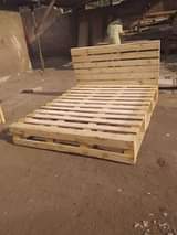 A picture of pallet desgn karbu tupo arusha tunatengeneza kwa oda