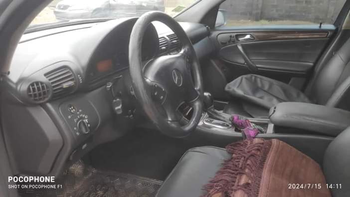 A picture of MERCEDES BENZ C340 2004MODEL WITH ORIGINAL PAPERS GOING FOR JUST