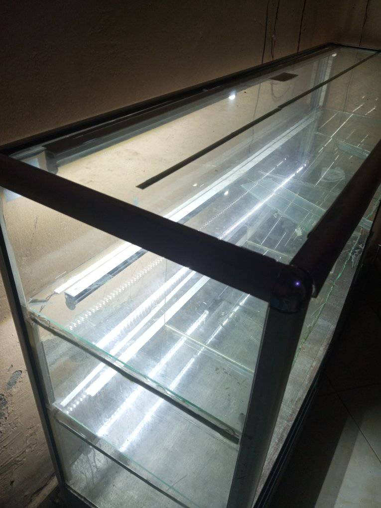 A picture of Counter and board