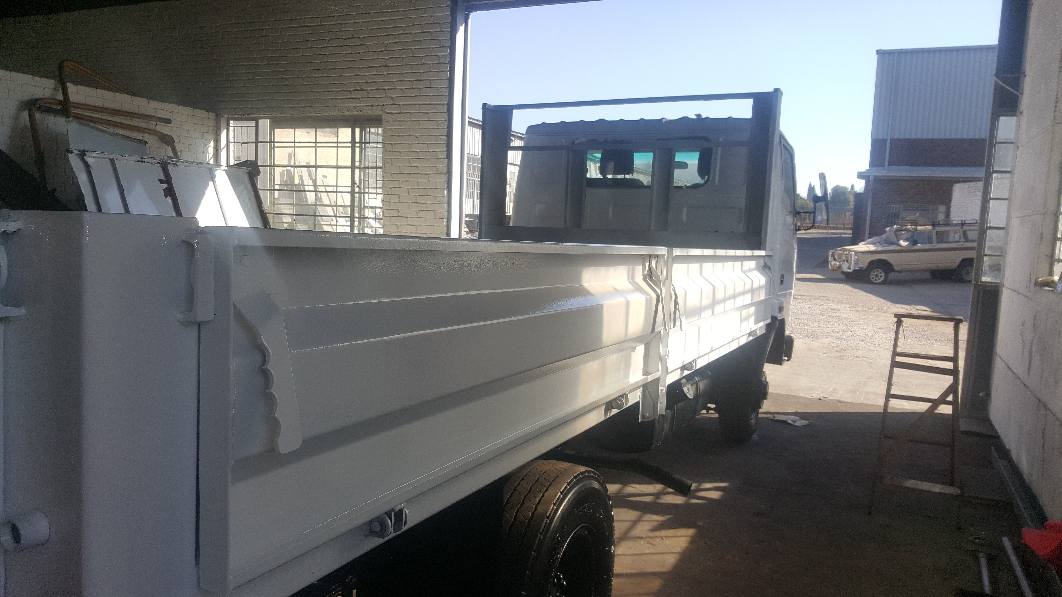sa truck bodies