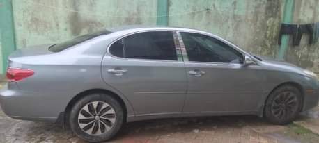 A picture of Lexus es 330
