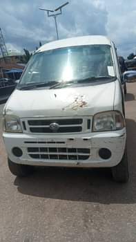 A picture of Sound hijet mini bus with sound engine and good manual