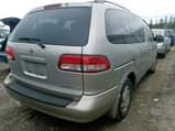 A picture of 2002 Toyota Sienna LE Accident free first body fabric seats