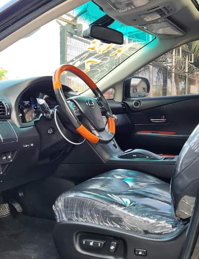 A picture of TOK LEXUS RX 350 full OPT