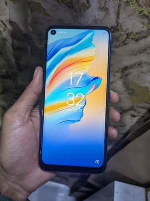 A picture of Camon 18s