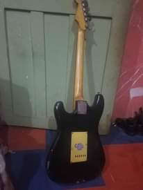 A picture of Thunder Guitar