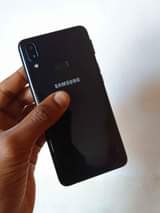 A picture of Samsung A10s clean 32gb 2gb ram