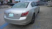 A picture of Honda Accord pure