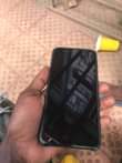 A picture of Samsung A20 imenyooka kama unavyoona apo kwny picha aina tatzo