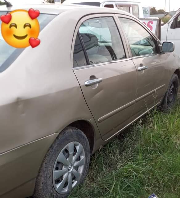 A picture of 2005 6 Toyota Corolla Purely first body Engine good AC