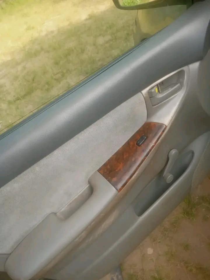 A picture of Corolla 2005