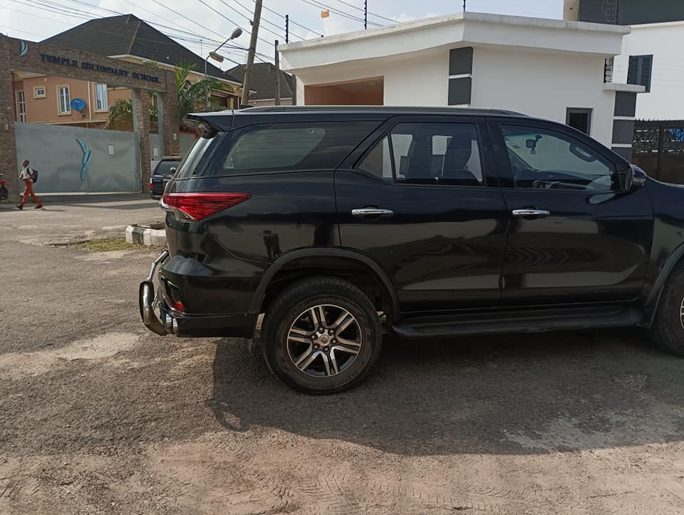 A picture of Toyota Fortuner 2021