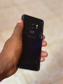 A picture of Samsung S9 plus