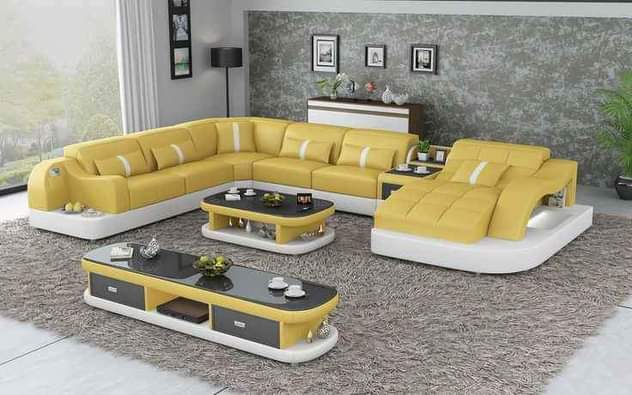 A picture of Sofa set u shape