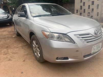 A picture of Toyota Camry V6 09052564907