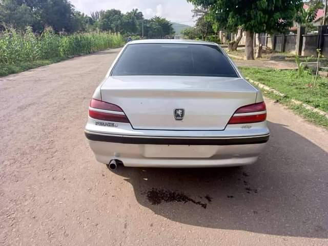 A picture of 2005 peugeo everything working perfectly buy n drive everything working