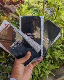 A picture of SAMSUNG A20