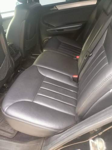 A picture of Mercedes Ml350 With Sound engine and gear actually chilling model