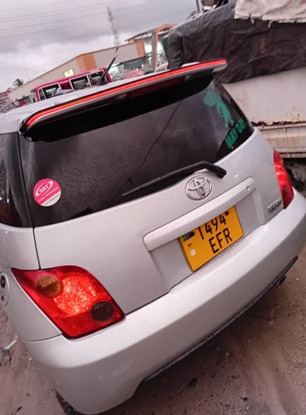 A picture of Toyota ist Colour Silva New tyres Low mileage Price 17ml