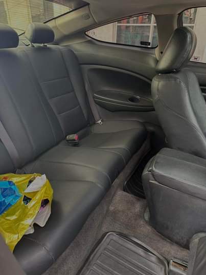 A picture of 2009 Belgium grade first body Honda accord coupe