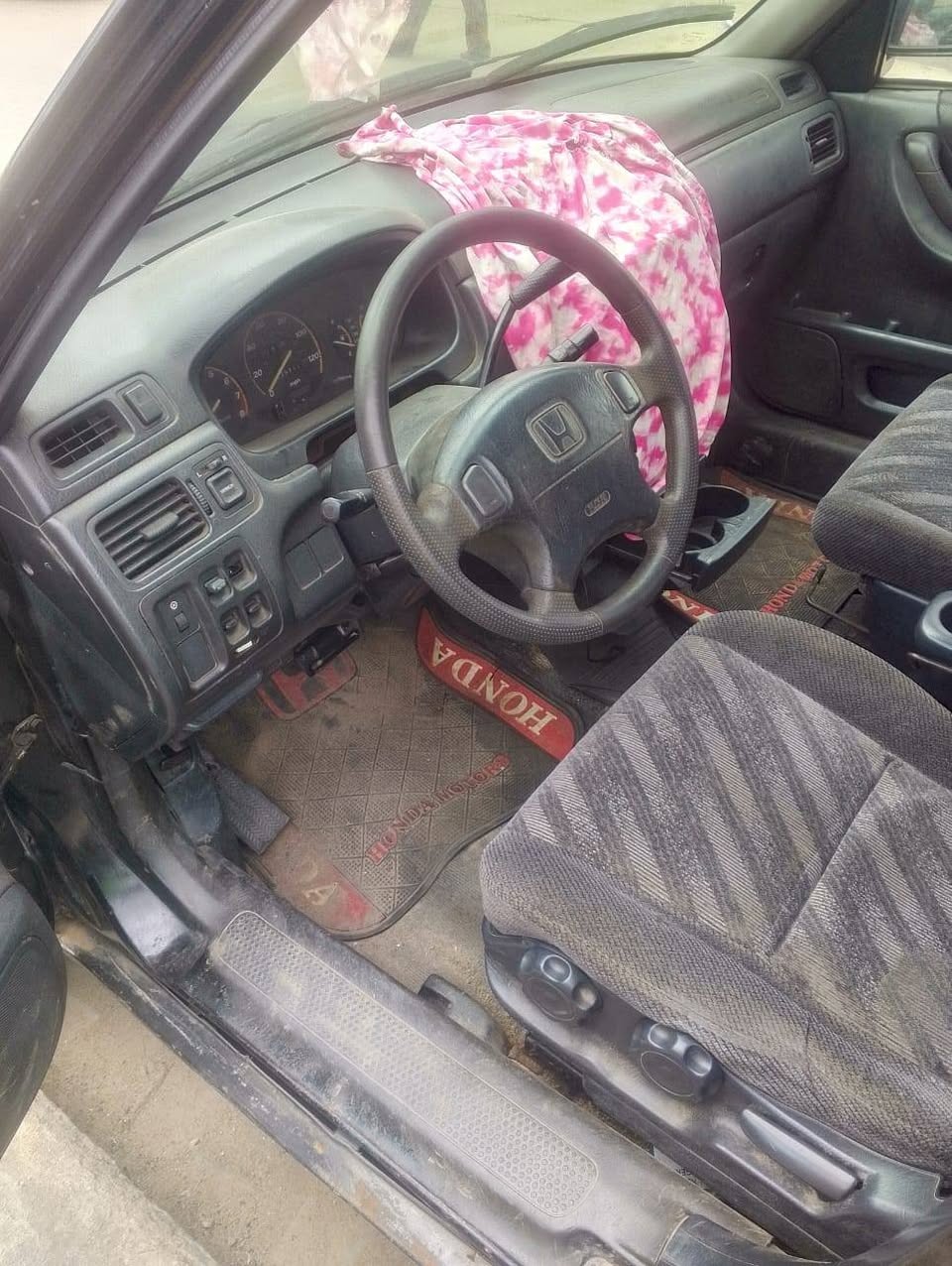 A picture of HONDA CRV 1999 MODEL ENGINE AND GEAR OK CALL ME