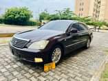 A picture of Toyota crown Royal