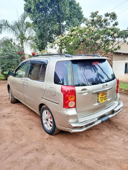 A picture of Available Uhs 12m 0702549830