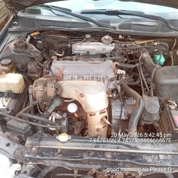 A picture of Toyota camry 2 2