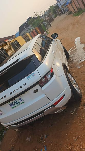 A picture of Range Rover