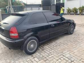 A picture of Distress sales Honda Civic 2000model automatic Buy and drive for
