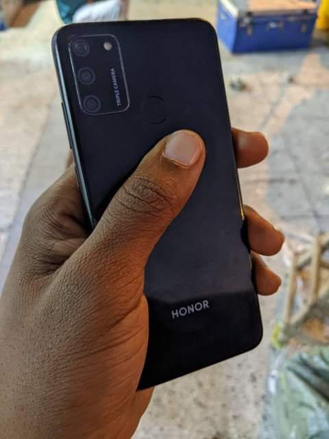 A picture of Honor 9a