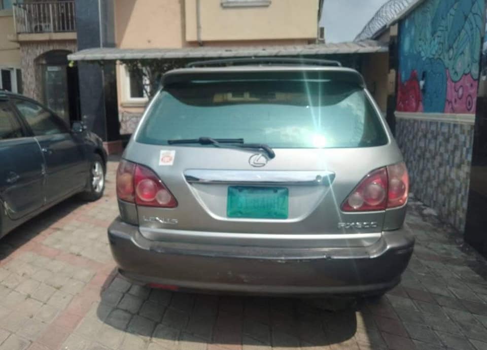 A picture of Lexus rx300 08103497110