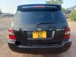 A picture of Toyota kluger Ipo mwanza Million 14.5 Engine safi Gear Box