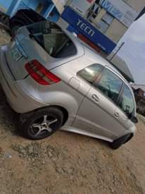 A picture of 2009 MERCEDES B200 BUY AND DRIVE NO SINGLE THING TO