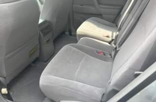 A picture of Toyota Highlander 4