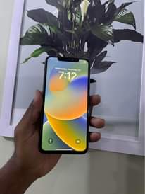 A picture of iphone 11 promax 64GB