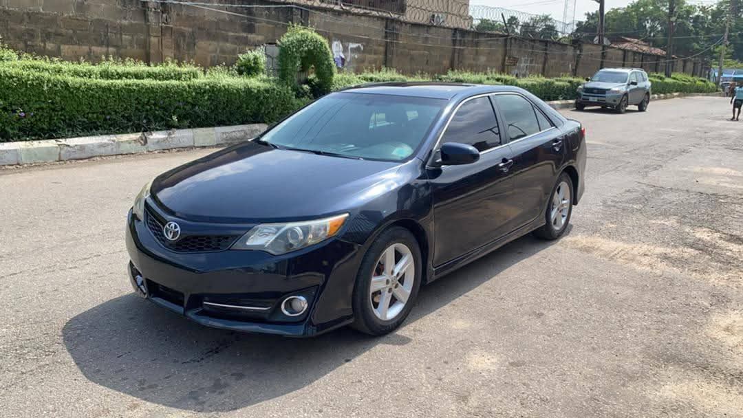 A picture of Toyota camry spider 013 XLE