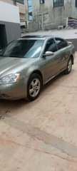 A picture of 2004 Nissan Altima