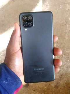 A picture of Galaxy a12.. gb64 ram4