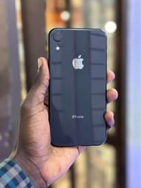 A picture of iPhone XR 64gb faceid working 700k only 0759979422