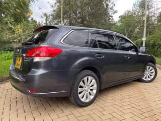 subaru legacy br9