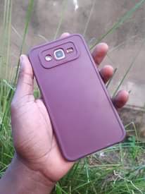 A picture of SAMSUNG J7